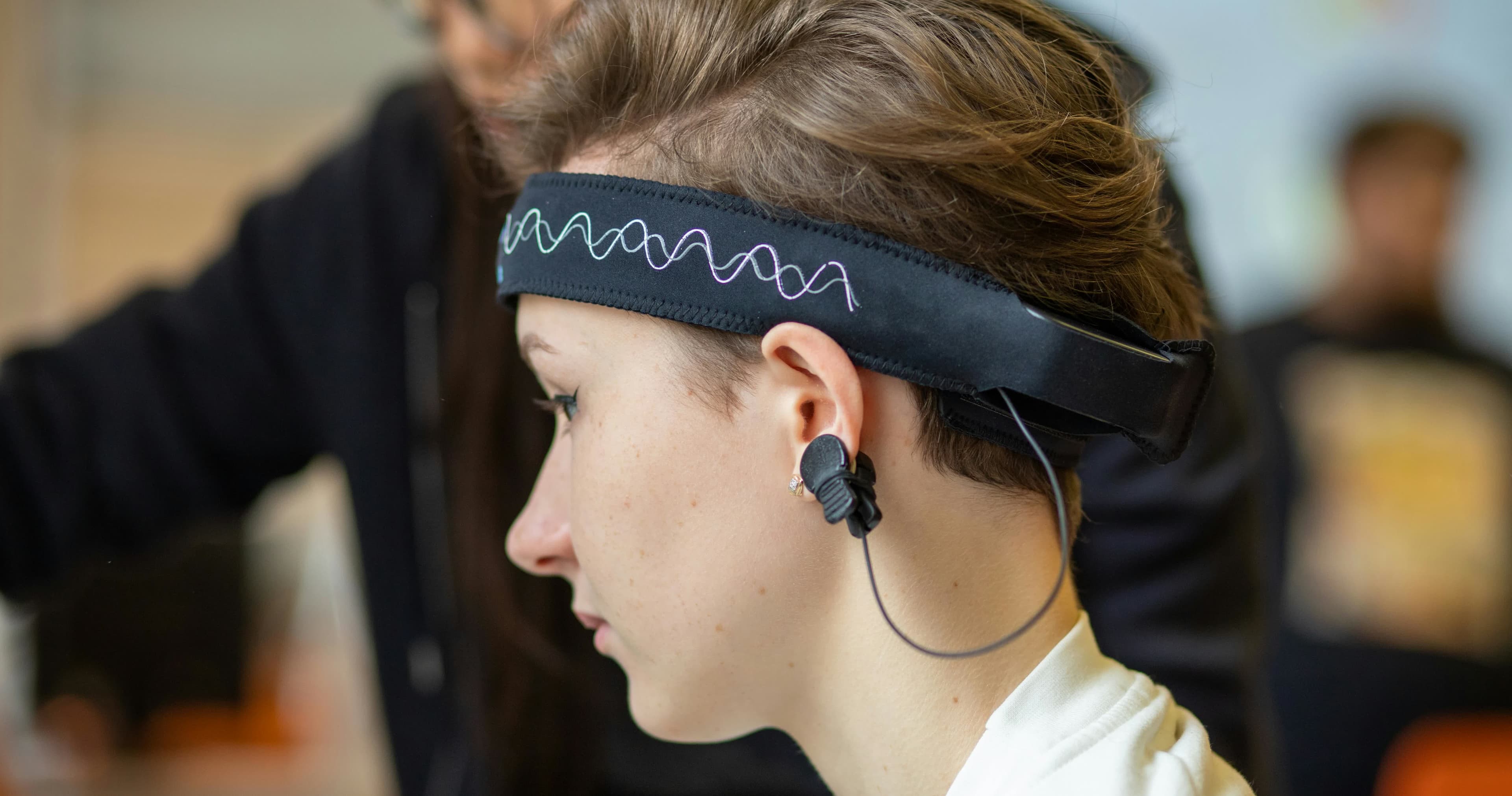 Unlock the Secrets of Your Mind: Building a Real-time Brain Wave System